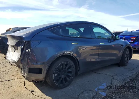 2023 Tesla Model Y из США, поврежденный, VIN 7SAYGAEE9PF707783